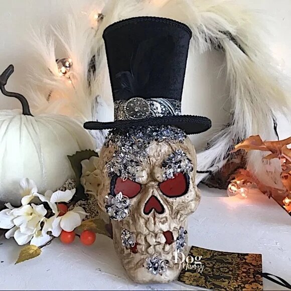Christian Siriano Victorian Halloween LED Light-Up Skull NEW - Picture 1 of 10